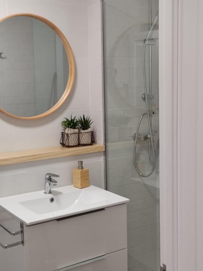 Apartamento Pequeno, Coqueto Y Centrico. Cedeira Bagian luar foto