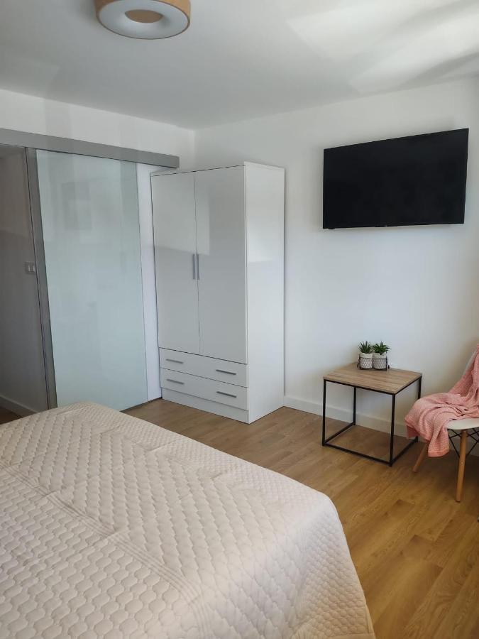 Apartamento Pequeno, Coqueto Y Centrico. Cedeira Bagian luar foto